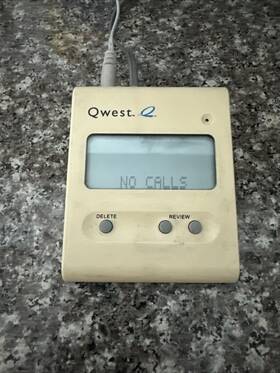 Qwest Cid-99 Southern Telecom Flat Panel Caller Id Sid-99 Used Comes With Cords