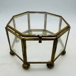 Vtg Jewelry Box Casket Brass Hexagon Glass Hinged Kiss-close Lid Ball Feet. Fixed Price $24.00.