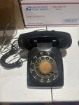 Vtg Bell System Western Electric At&t 500 Mm Black Rotary Dial Desk Telephone. Fixed Price $45.95.