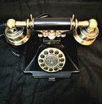 Rare Paramount Collection Classic Series Desk Phone Push Button Dial Black Gold. Fixed Price $43.00.