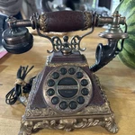 Antique Look Phone Paramount Collection Classic Series Push Button Dial. Fixed Price $27.50.